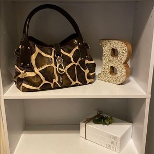 Dooney & Bourke Giraffe Lock Logo Leather Hobo Shoulder Bag.